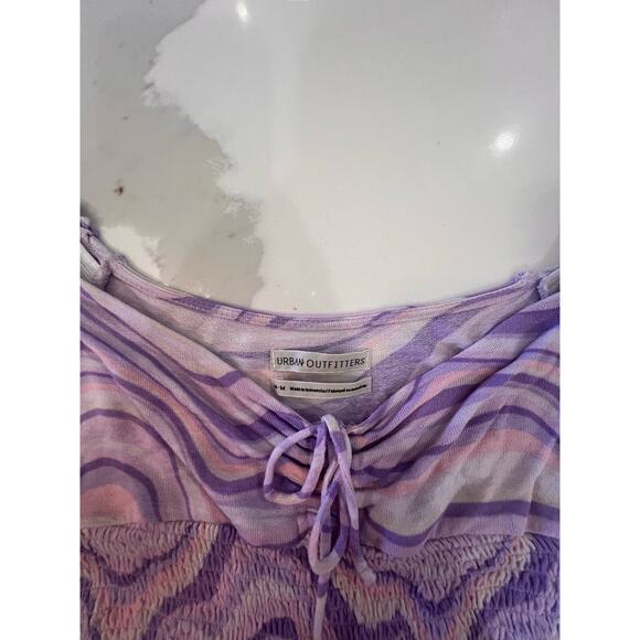 URBAN OUTIFTTERS LILAC
SURF CLUB SMOCKED
BLOUSE SIZE MEDIUM - Picture 4 of 7